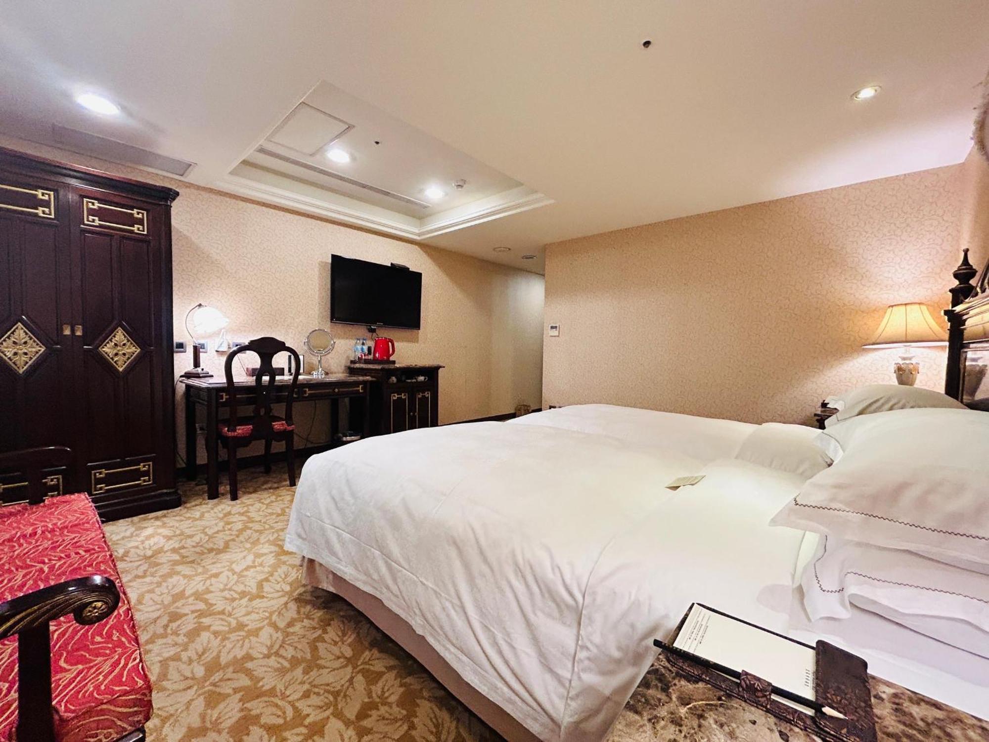 Royal Seasons Hotel Taipei ‧ Nanjing W. Ngoại thất bức ảnh