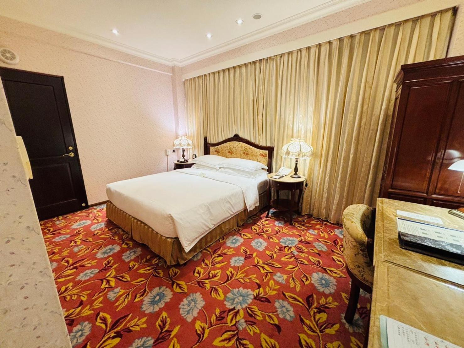 Royal Seasons Hotel Taipei ‧ Nanjing W. Ngoại thất bức ảnh